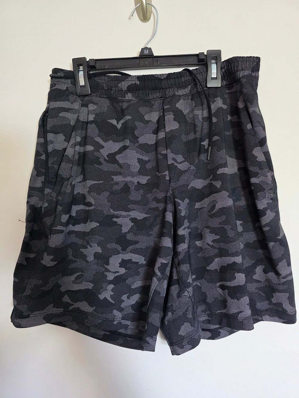 Lululemon Pace Breaker Short Size M Camo Athletic Shorts